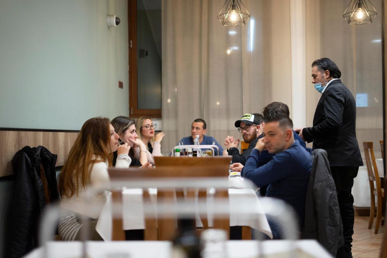 Il Semaforo Sila Hotel Таверна Экстерьер фото