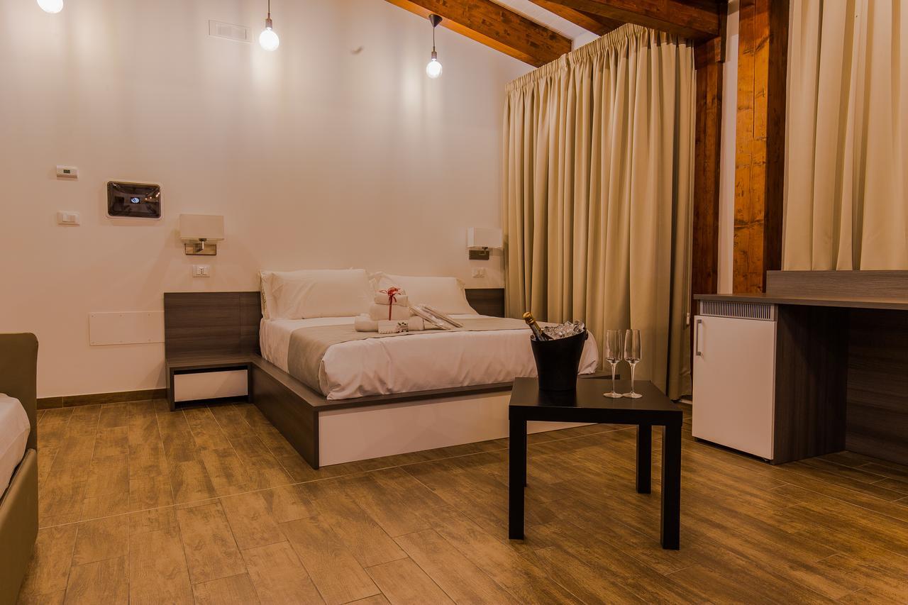 Il Semaforo Sila Hotel Таверна Экстерьер фото
